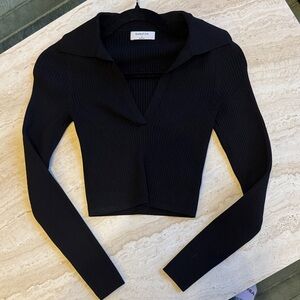 Babaton Black Ribbed Long-Sleeve Open-Collar Crop Top